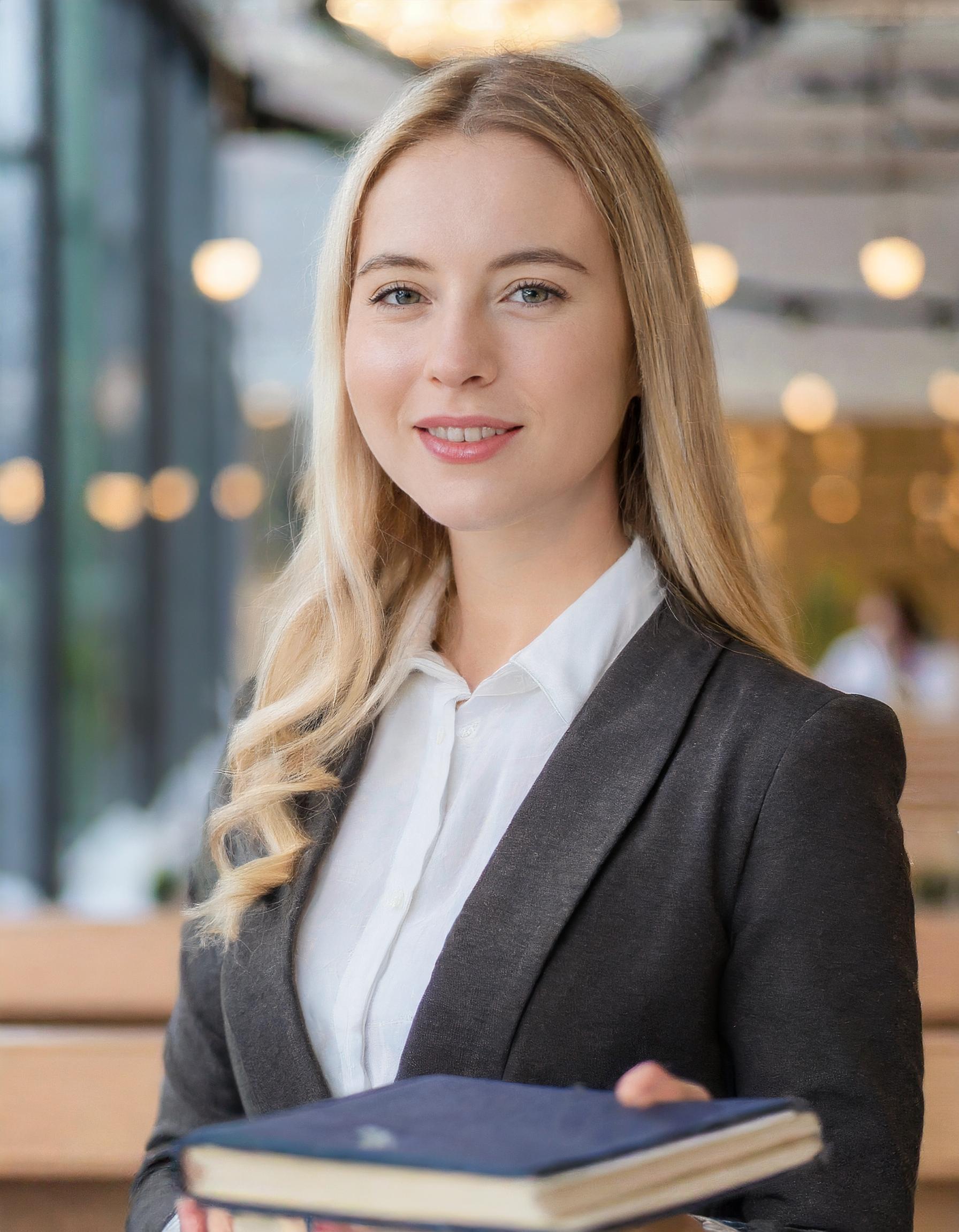 Porträt von Anna Müller, Teammitglied der Steuerkanzlei